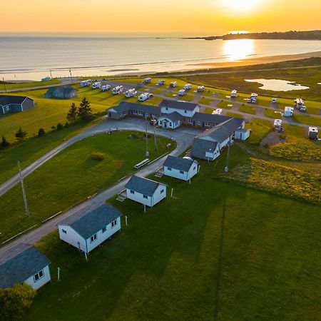 Cape View Motel & Cottages Mavilette Extérieur photo