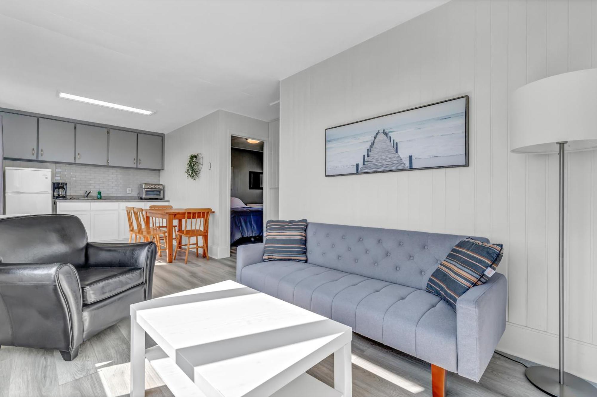 Cape View Motel & Cottages Mavilette Extérieur photo