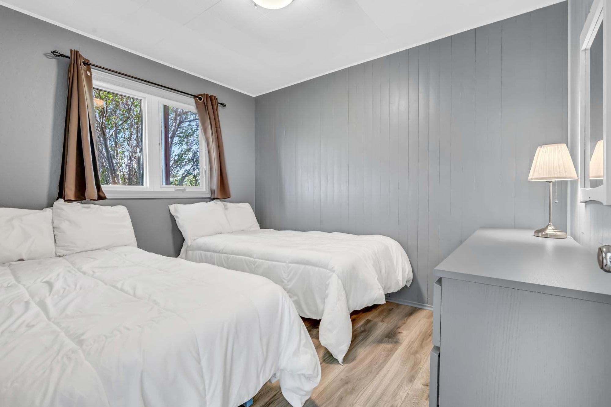 Cape View Motel & Cottages Mavilette Extérieur photo