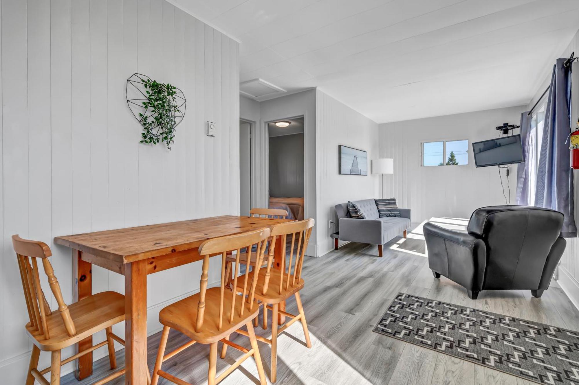 Cape View Motel & Cottages Mavilette Extérieur photo