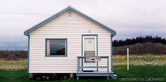 Cape View Motel & Cottages Mavilette Extérieur photo